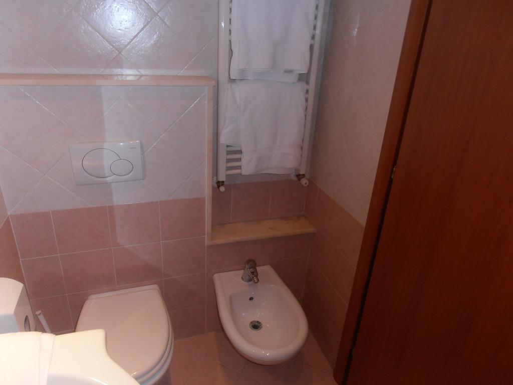 Hotel Giusy ペルージャ エクステリア 写真