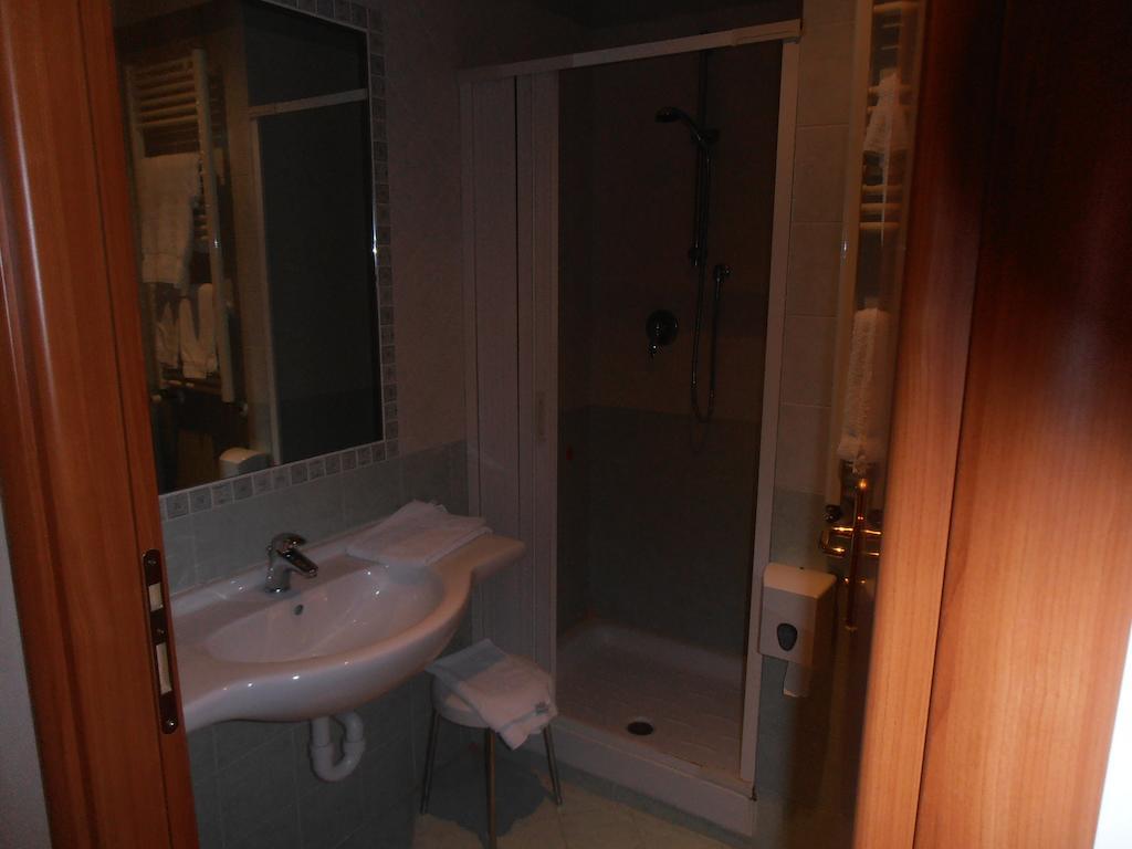 Hotel Giusy ペルージャ エクステリア 写真