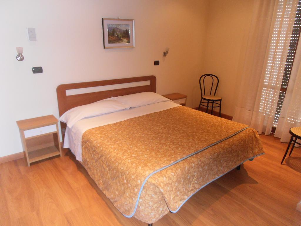 Hotel Giusy ペルージャ 部屋 写真